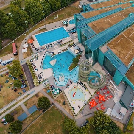 Portobello Wellness & Yacht Hotel Esztergom Exterior photo